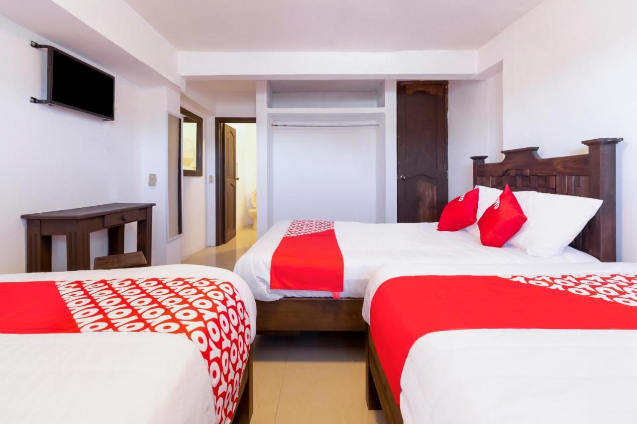 Oyo Hotel Punta Guadalupe, San Cristóbal de Las Casas Eksteriør billede