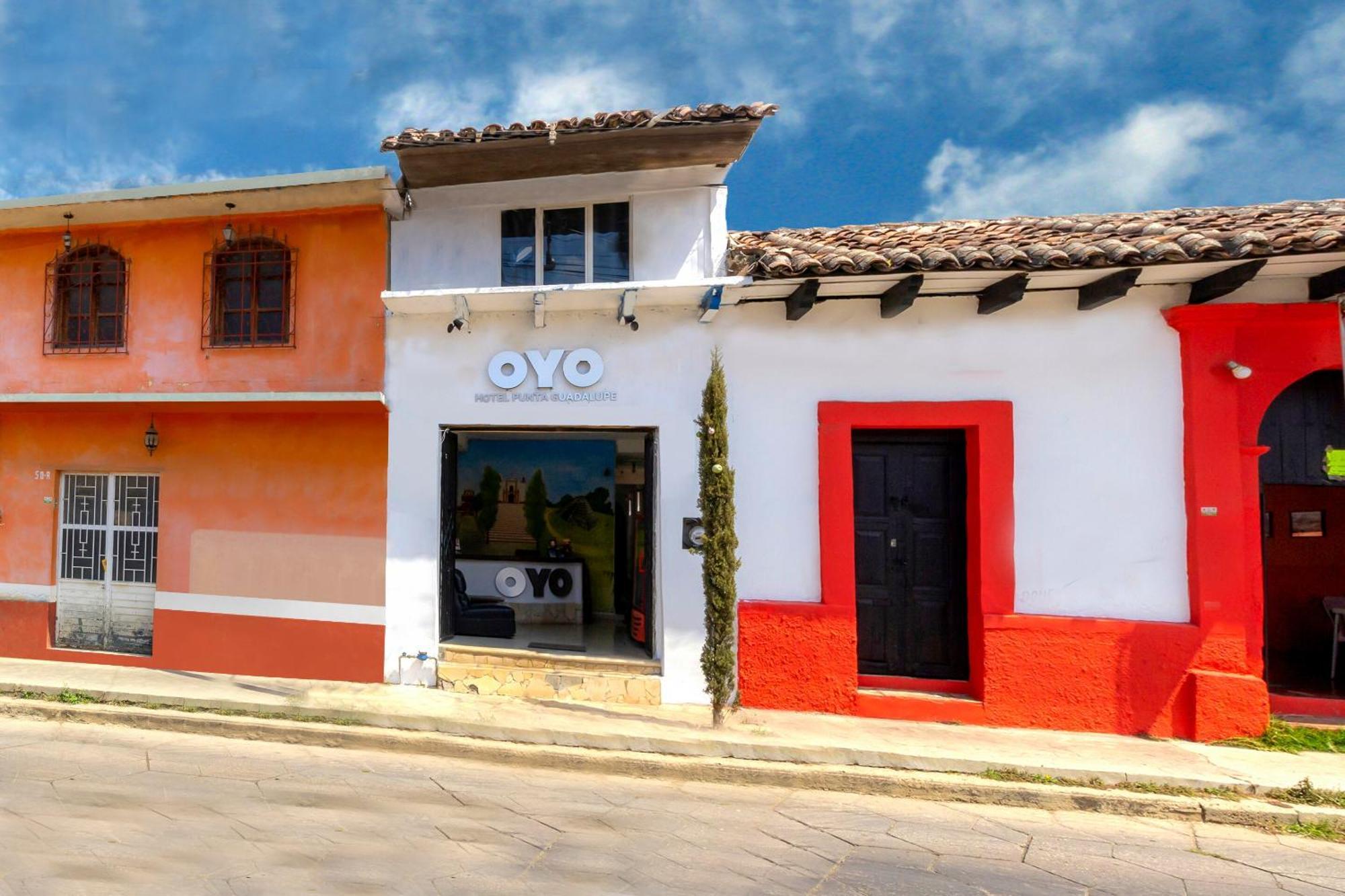 Oyo Hotel Punta Guadalupe, San Cristóbal de Las Casas Eksteriør billede